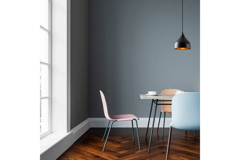 Taklampa Thela Svart - Svart - Products - Belysning - Lampor & belysning inomhus - Taklampa & takbelysning - Pendellampa & hänglampa