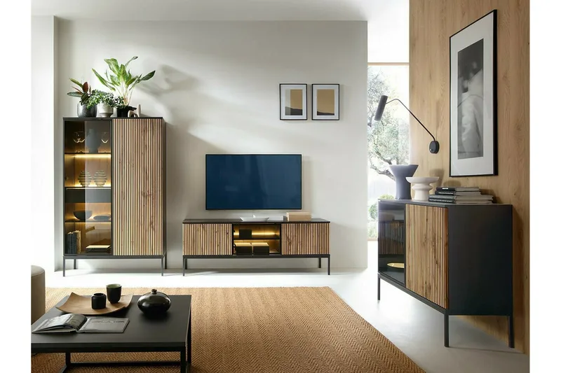 Klinkerville Lågt Vitrinskåp med belysning 39 cm djup 104 cm - Svart Trä / Glas / Ribbad - Products - Förvaring - Skåp - Vitrinskåp