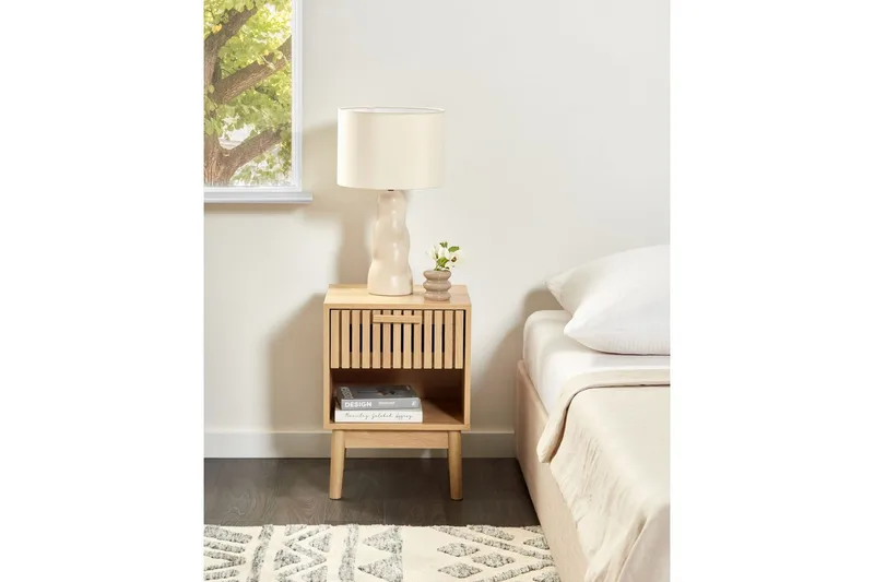 Sängbord Lynwood - Products - Möbler - Bord & matgrupp - Avlastningsbord & sidobord - Sängbord & nattduksbord