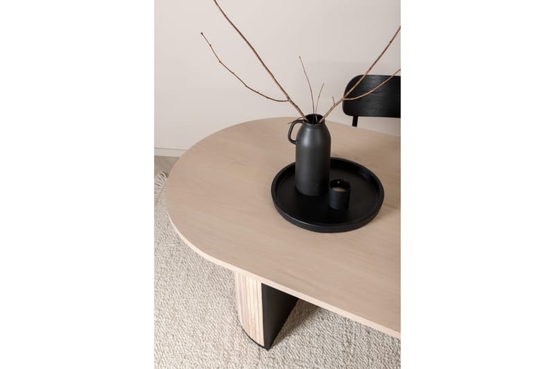 Bianca Matbord 200 cm Ovalt - Beige - Products - Möbler - Bord & matgrupp - Matbord & köksbord