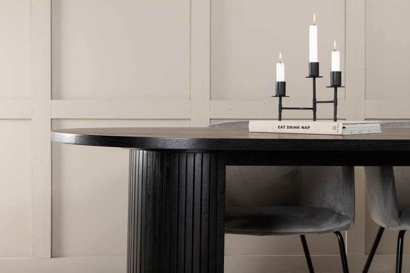 Bianca Matgrupp 200 cm Oval med 4 Berit stolar - Svart - Products - Möbler - Bord & matgrupp - Matgrupp