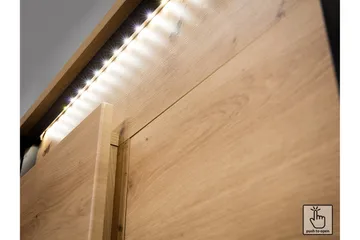 Quant Bord 84x140 cm - Ek/Svart - Products - Möbler - Bord & matgrupp - Matbord & köksbord