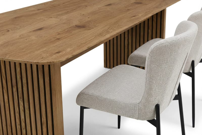 Richeto Matgrupp Ek 180 cm med 4 Elsie Matstolar - Ek - Products - Möbler - Bord & matgrupp - Matgrupp