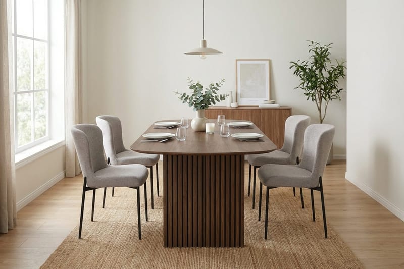 Richeto Matgrupp Rökt Ek 180 cm med 4 Elsie Matstolar - Rökt ek/Ljusgrå - Products - Möbler - Bord & matgrupp - Matgrupp