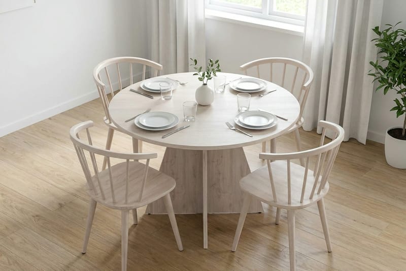 Vera Matgrupp runt 110 cm Vitlaserad med 4 Tyrö Matstolar - Vitlaserad - Products - Möbler - Bord & matgrupp - Matgrupp