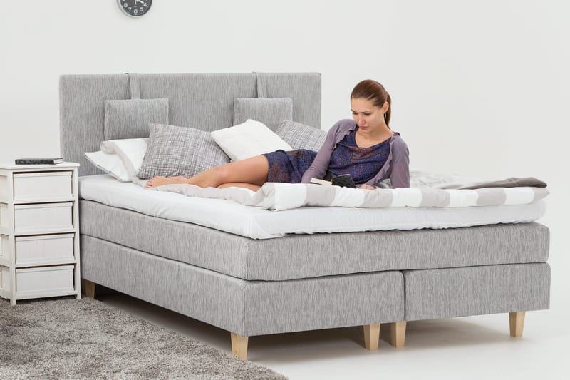 Charleston Kontinentalsäng 160x200 Fast Polyeterskum - Ljusgrå - Products - Möbler - Säng - Kontinentalsäng