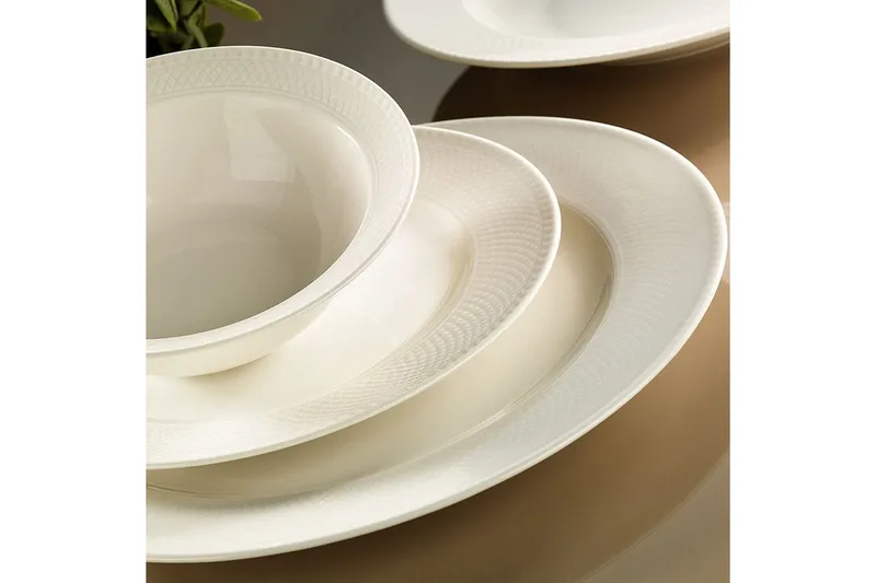 Adine Middagsservis 24 Delar Porslin - Vit - Products - Servering & matlagning - Porslin