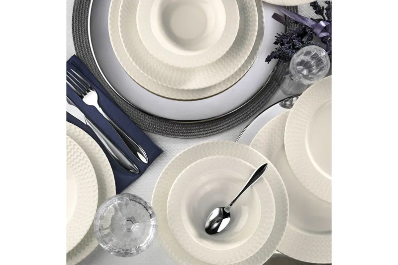 Adine Middagsservis 24 Delar Porslin - Vit - Products - Servering & matlagning - Porslin