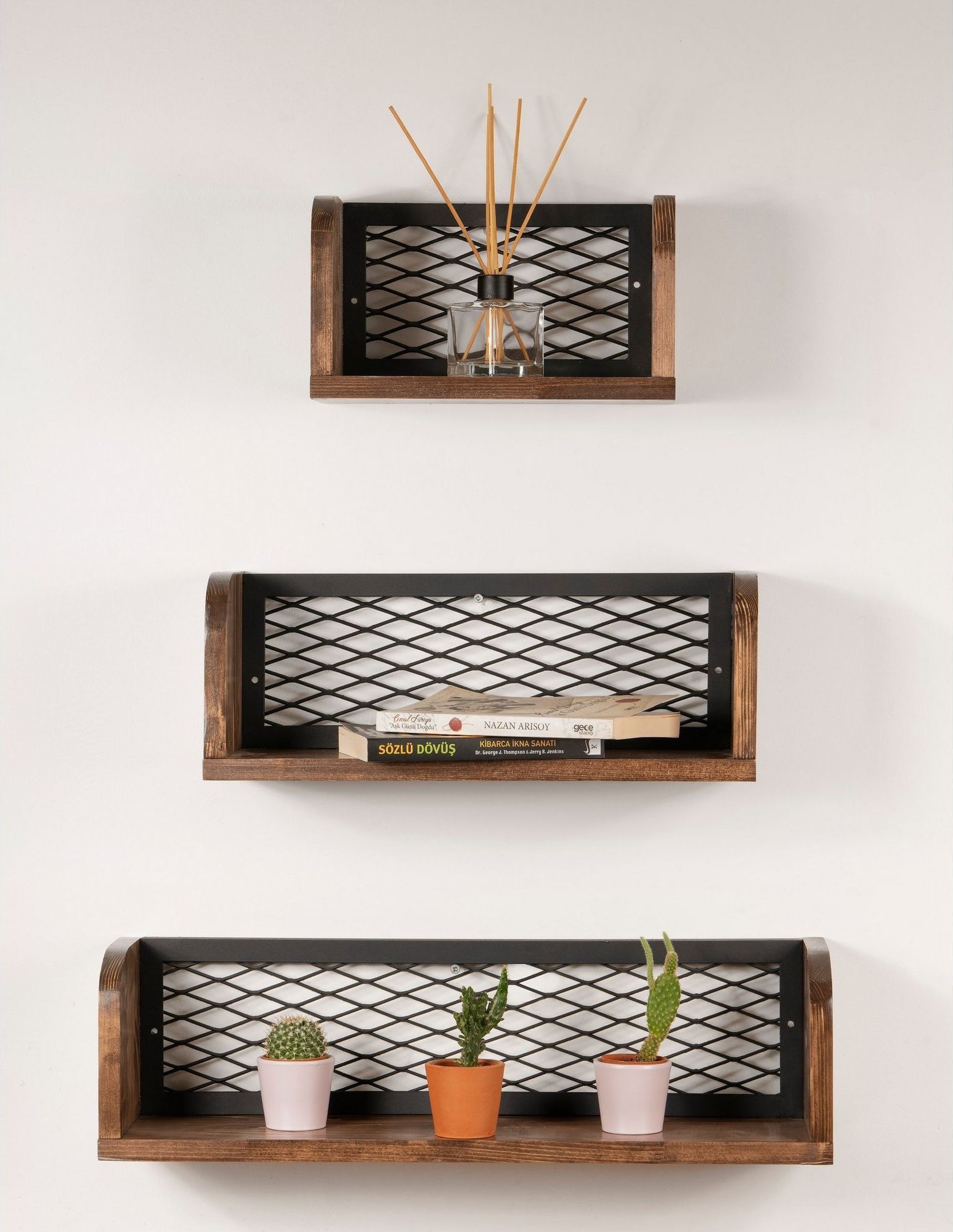 Buster seinähylly - pähkinä/musta Buster seinähylly - pähkinä/musta