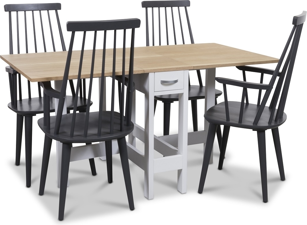 Signum ruokailuryhm� Kuonap�yt� valkoinen/tammi 4 harmaalla Dalsland-ruokotuolilla k�sinojilla