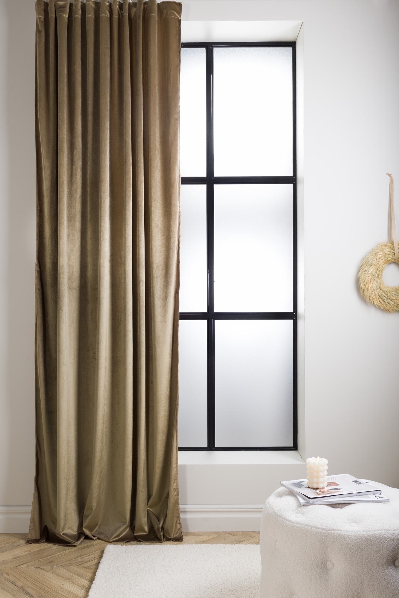 Magdalena verho 135x250 cm - Ruskea Magdalena verho 135x250 cm - Ruskea