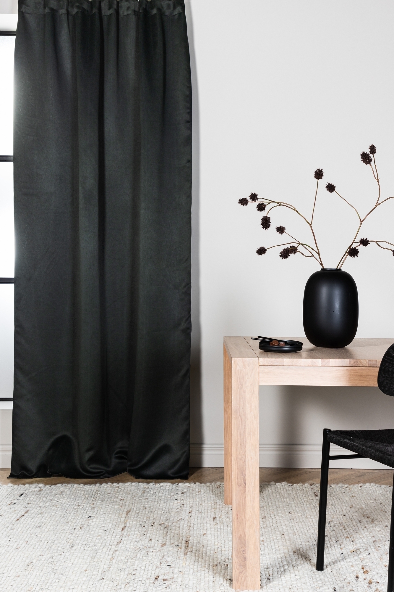 Glenn verho - musta Glenn verho - musta