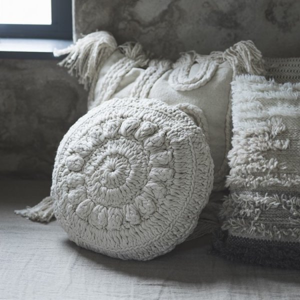 Tinny tyyny Ø 40 cm - luonnonvalkoinen Tinny tyyny Ø 40 cm - luonnonvalkoinen