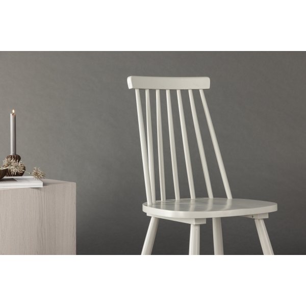 Lönneberga ruokatuoli - Vaaleanharmaa Lönneberga ruokatuoli - Vaaleanharmaa