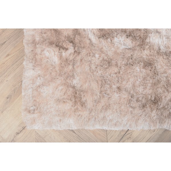 Elena-plyysimatto - Samppanjanvärinen polyesteri Elena-plyysimatto - Samppanjanvärinen polyesteri