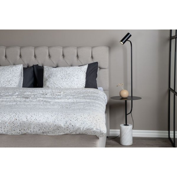 Malsta pöytävalaisin - Valkoinen marmori/musta Malsta pöytävalaisin - Valkoinen marmori/musta