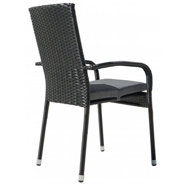 Pinottava ulkotuoli tyynyllä Pinottava ulkotuoli tyynyllä