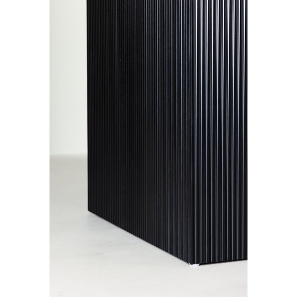 Matilda ruokapöytä 130-180 x 130 cm - Musta Matilda ruokapöytä 130-180 x 130 cm - Musta