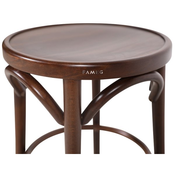 Taivepuinen jakkara No 73 Klassikko - Saksanpähkinä Taivepuinen jakkara No 73 Klassikko - Saksanpähkinä