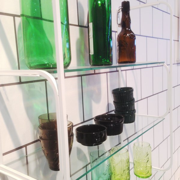 Ellen seinähylly - Valkoinen/Lasi Ellen seinähylly - Valkoinen/Lasi