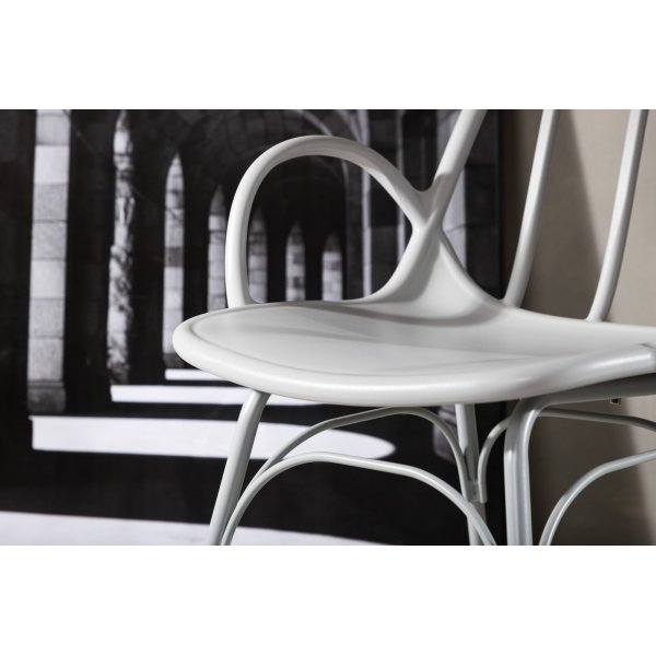 Dyrn ruokapydn tuoli - vaaleanharmaa