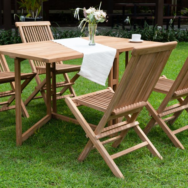 Saltö ulkoruokailuryhmä taitettava pöytä 4 ruokapöydän tuolilla - teak Saltö ulkoruokailuryhmä taitettava pöytä 4 ruokapöydän tuolilla - teak