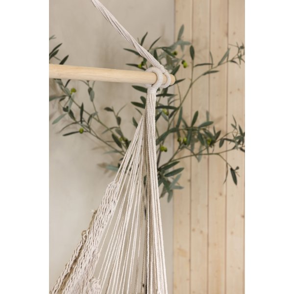 Kalino riipputuoli - luonnonvalkoinen Kalino riipputuoli - luonnonvalkoinen