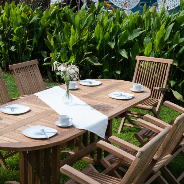 Ulkoryhm; ruokapyt ja 8 nojatuolia - Salt