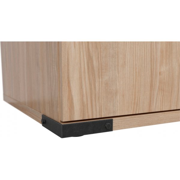 Lara y�p�yt� - Ash