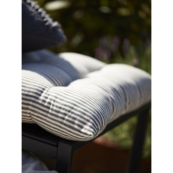 Kitty-tuolin tyyny 40 x 40 cm - Musta/valkoinen Kitty-tuolin tyyny 40 x 40 cm - Musta/valkoinen