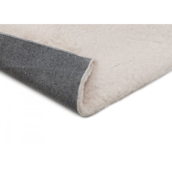 Ryamatta Larissa - Luonto