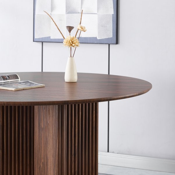 Crossby pyöreä ruokapöytä Ø120 cm - Tummanruskeaksi petsattu tammi Crossby pyöreä ruokapöytä Ø120 cm - Tummanruskeaksi petsattu tammi