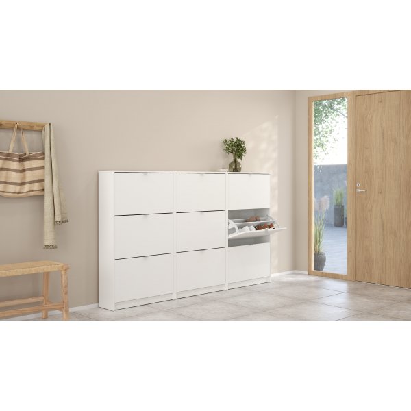 Kenk�kaappi kolmella ovella - Valkoinen