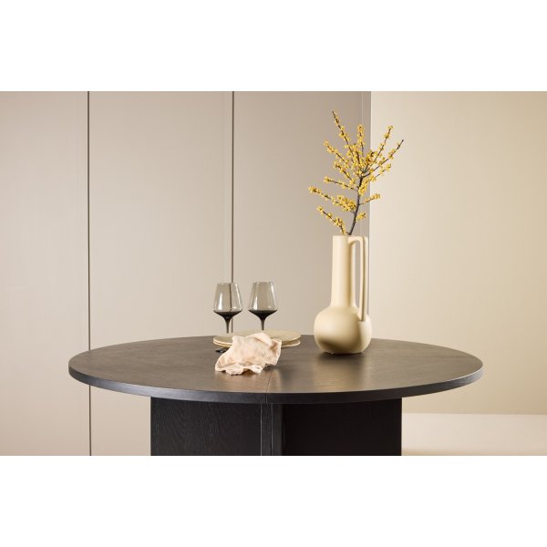 Strada ruokap�yt� 120-170 x 120 cm - Musta