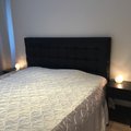 Asiakaskuva Dream 600 -sängynpääty 180 cm - Mustaa keinonahkaa