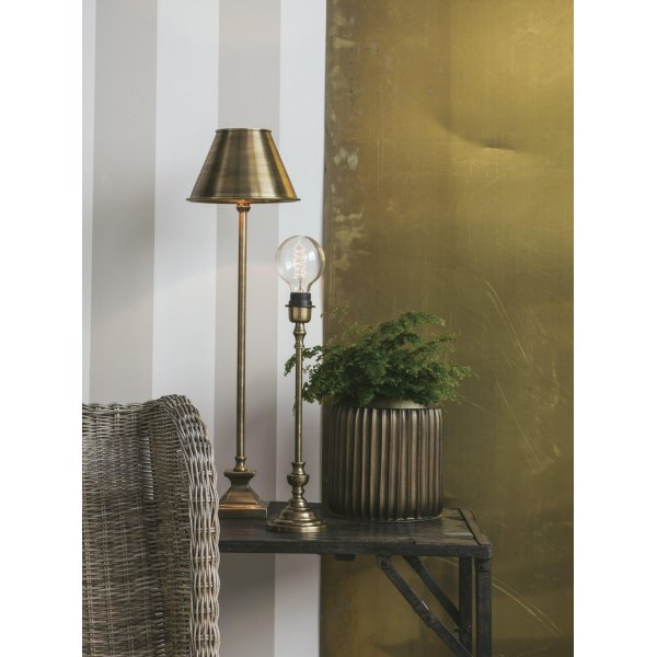 Andrea lampun kanta - Antiikki messinki Andrea lampun kanta - Antiikki messinki