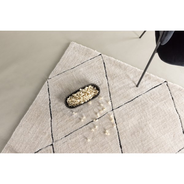 Patrik matto - Musta/valkoinen Patrik matto - Musta/valkoinen