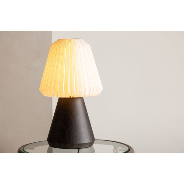 Fj�llen p�yt�valaisin - p�hkin�/valkoinen