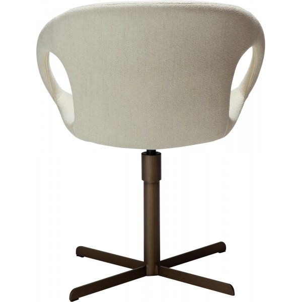 Carry kääntötuoli - Valkoinen bouclé/antiikkimessinki Carry kääntötuoli - Valkoinen bouclé/antiikkimessinki