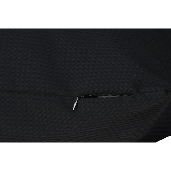 Celine tyynynpäällinen 50 x 50 cm - Musta Celine tyynynpäällinen 50 x 50 cm - Musta