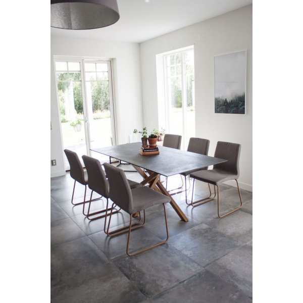 Ruokatuoli Linero - Musta / Harmaa