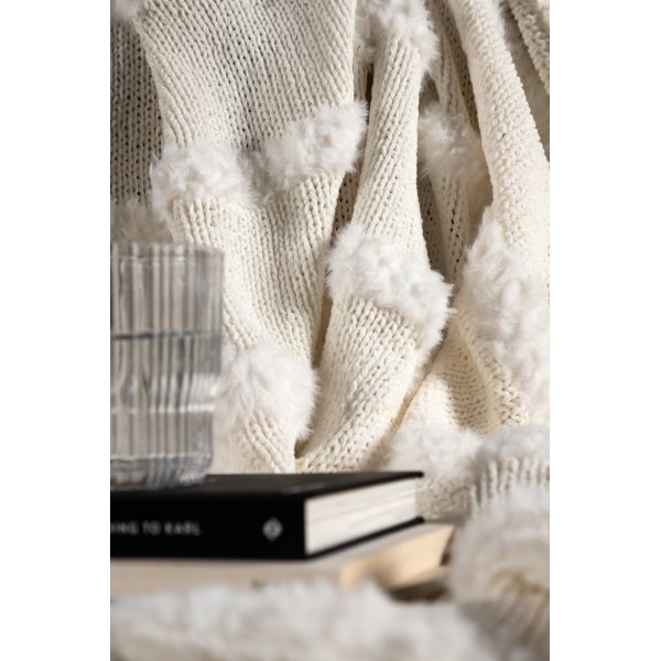 Tina ruudullinen 130x170 cm - Valkoinen Tina ruudullinen 130x170 cm - Valkoinen