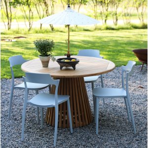 Ruokailuryhmä Saltö teak: Tiikkipöytä noin 120 cm sisältäen 4 Abbe-tuolia Ruokailuryhmä Saltö teak: Tiikkipöytä noin 120 cm sisältäen 4 Abbe-tuolia
