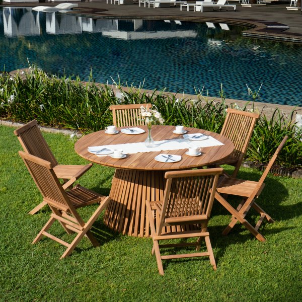 Saltö ulkoruokailuryhmä noin Ø150 cm pöytä ja 6 ruokatuolia - Teak Saltö ulkoruokailuryhmä noin Ø150 cm pöytä ja 6 ruokatuolia - Teak