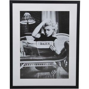 Villa-taulu, Marilyn dailey news - Musta/valkoinen