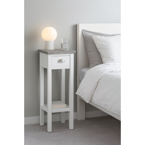 Yöpöytä Hugo Small - 70 cm (valkoinen sementtipöytälevyllä) + Huonekalujen tekstiilien puhdistus Yöpöytä Hugo Small - 70 cm (valkoinen sementtipöytälevyllä) + Huonekalujen tekstiilien puhdistus