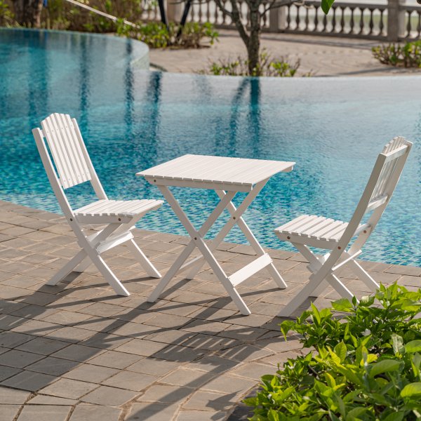 Hav�ng valkoinen ulkokalusteryhm�; 2 tuolia ja p�yt�