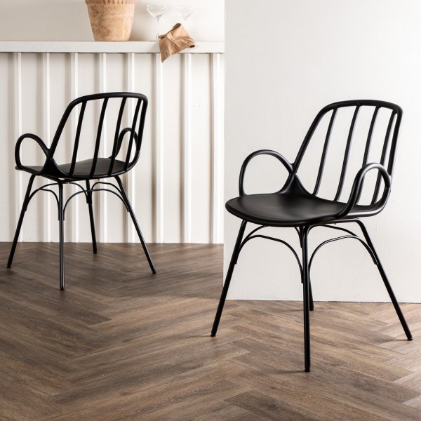 Dyrön ruokapöydän tuoli - musta Dyrön ruokapöydän tuoli - musta