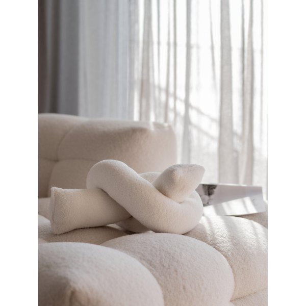 Knut koristetyyny 45 x 30 x 20 cm - luonnonvalkoinen Knut koristetyyny 45 x 30 x 20 cm - luonnonvalkoinen