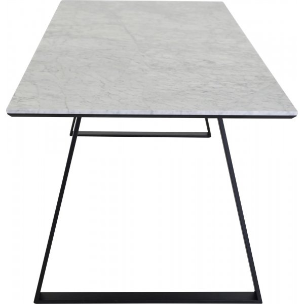 Marmoripöytä 140x90 cm Marmoripöytä 140x90 cm